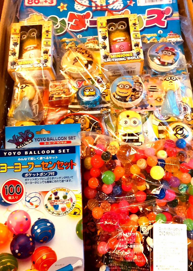 ミニオンズくじの景品棚